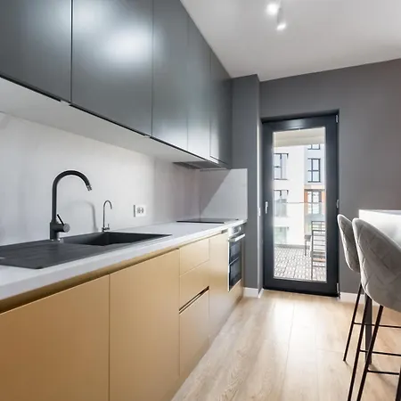 Golden Grove I 1 Bedroom Near Romexpo Bucarest