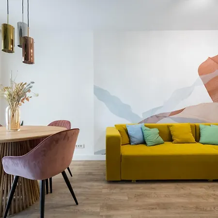 Lägenhet Golden Grove I 1 Bedroom Near Romexpo Bukarest
