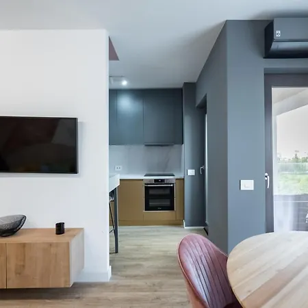 Golden Grove I 1 Bedroom Near Romexpo